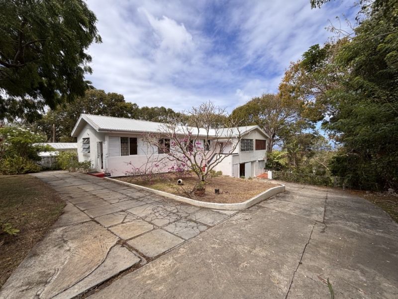 3 bed House/Villa For Sale in Plum Tree, 