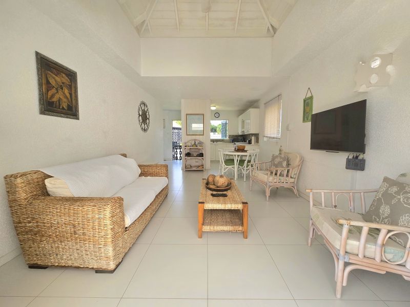 1 bed Apartment/Condo For Sale in Rockley, 