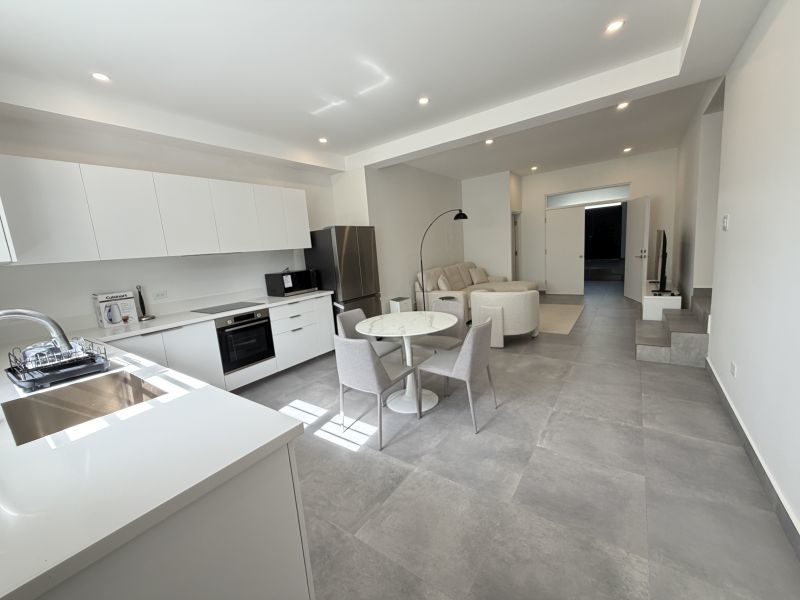 2 bed Apartment/Condo For Rent in Rockley, 