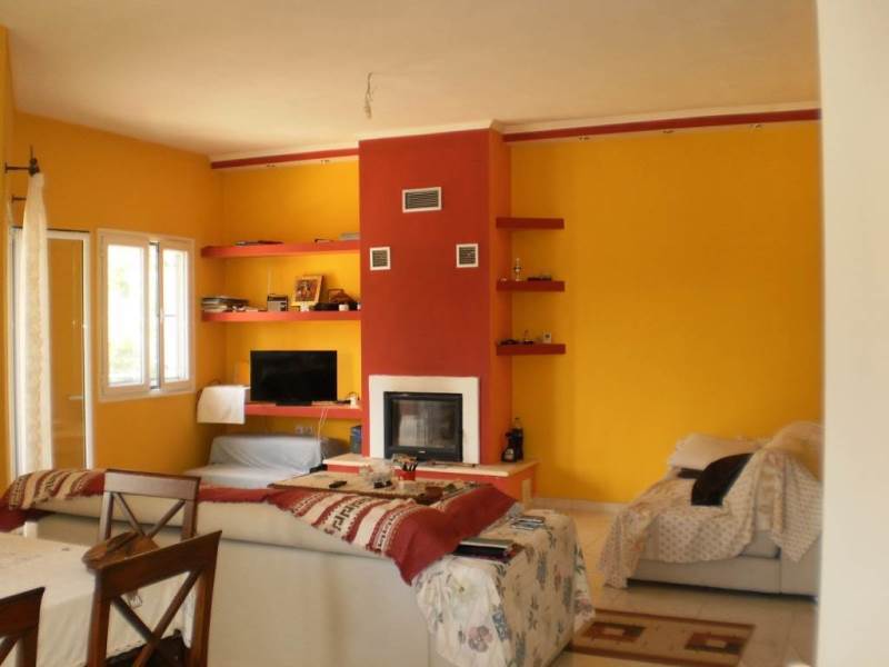 Listing photograph 5 of 11 of the house in Kynopiastes, published by Roula Rouva Real Estate.
