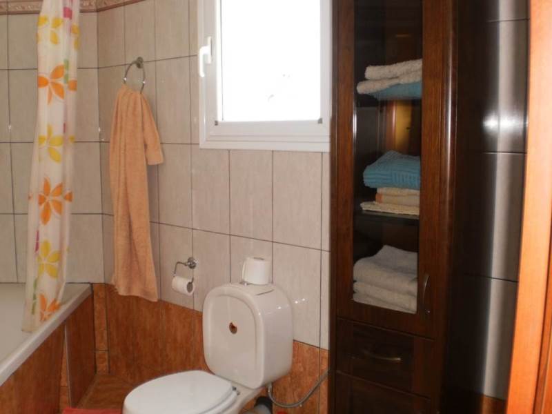 Listing photograph 2 of 11 of the house in Kynopiastes, published by Roula Rouva Real Estate.
