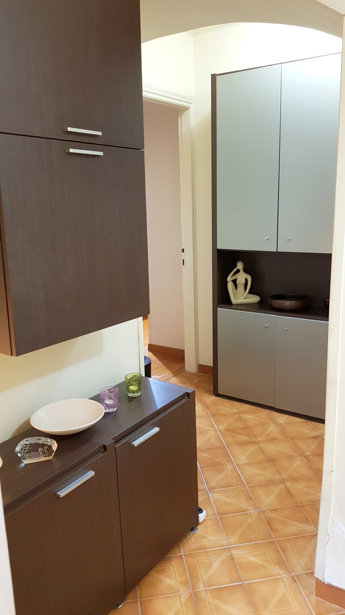 Listing photograph 10 of 11 of the apartment in Corfu Town, published by Roula Rouva Real Estate.