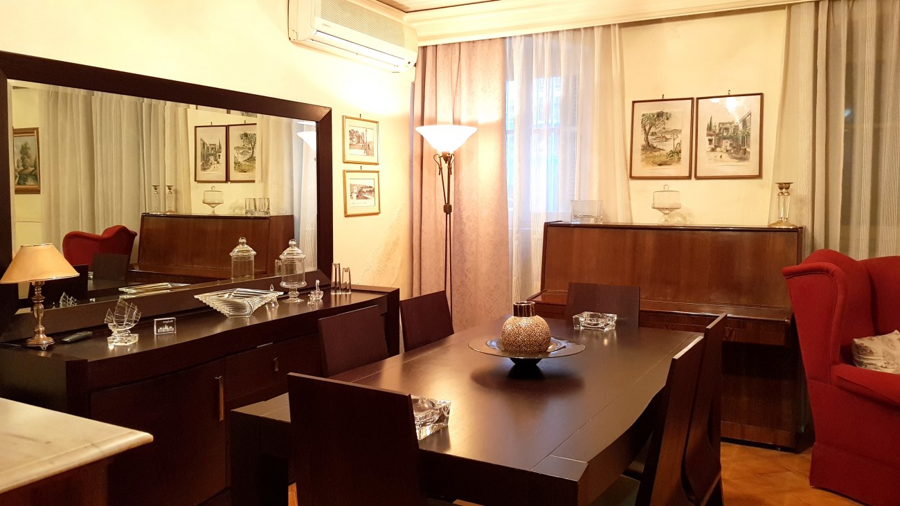 Listing photograph 6 of 11 of the apartment in Corfu Town, published by Roula Rouva Real Estate.