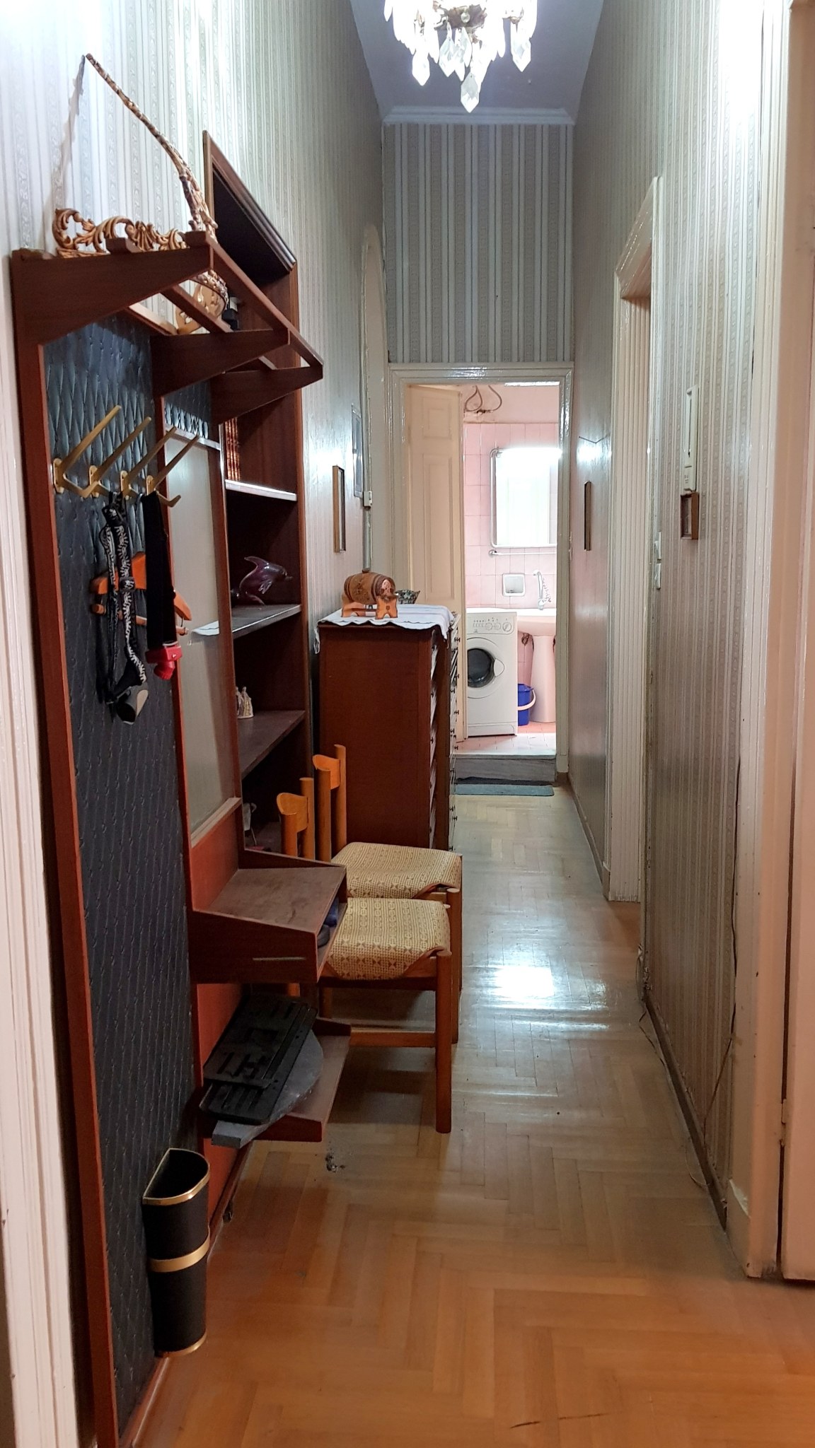 Listing photograph 7 of 12 of the apartment in Corfu Town, published by Roula Rouva Real Estate.