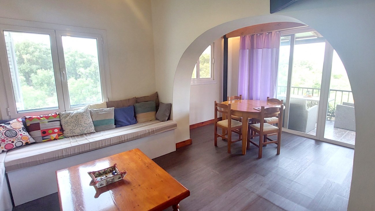 Listing photograph 6 of 11 of the house in Boukaris, published by Roula Rouva Real Estate.