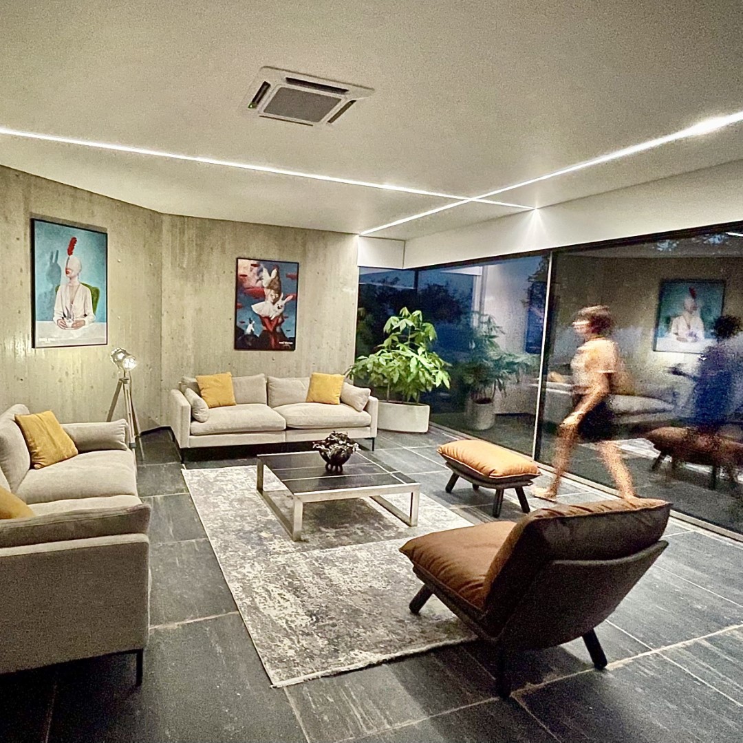 Listing photograph 2 of 9 of the house in Pentati, published by Roula Rouva Real Estate.