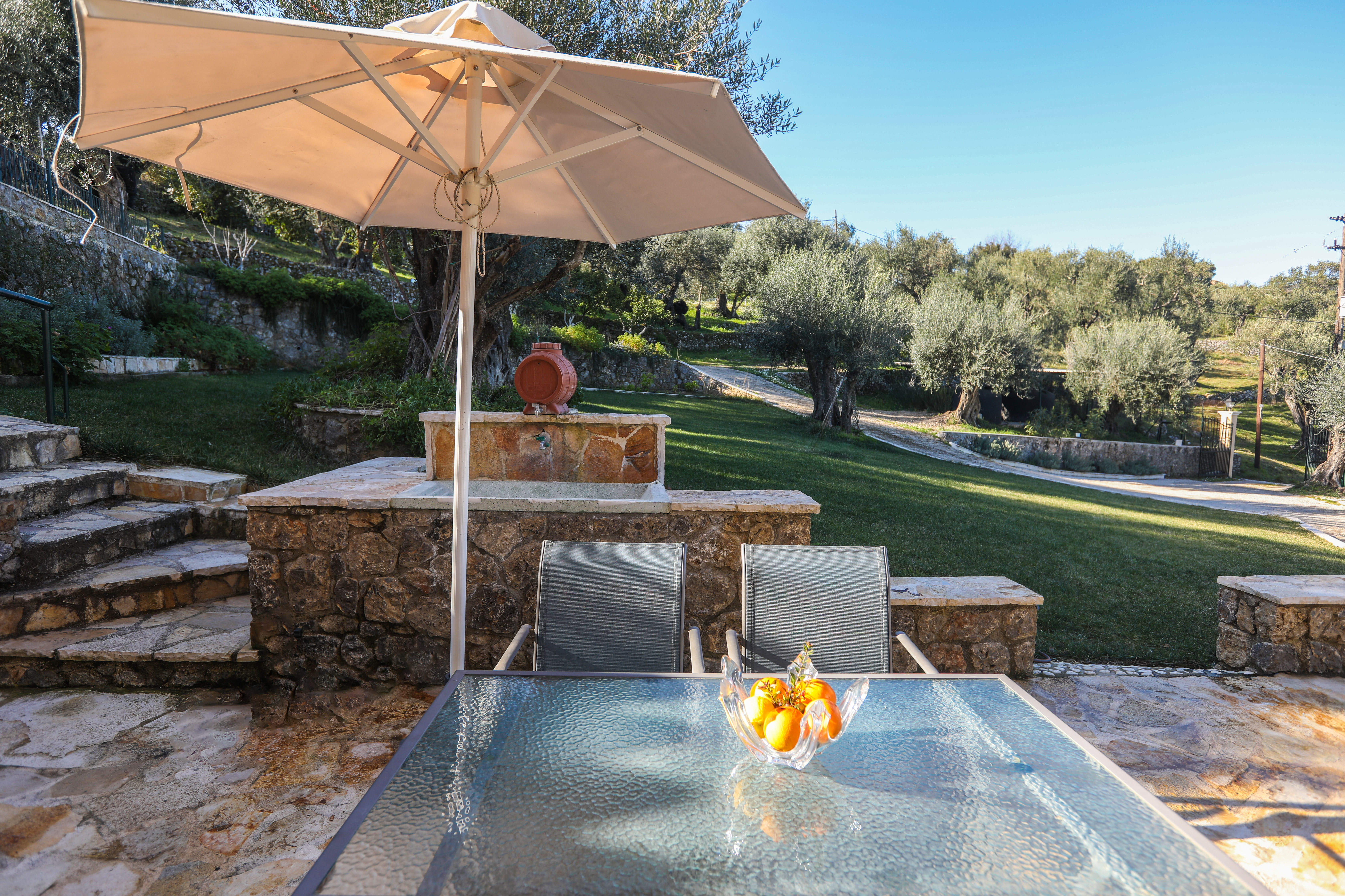 Listing photograph 13 of 13 of the house in Kato Korakiana, published by Roula Rouva Real Estate.