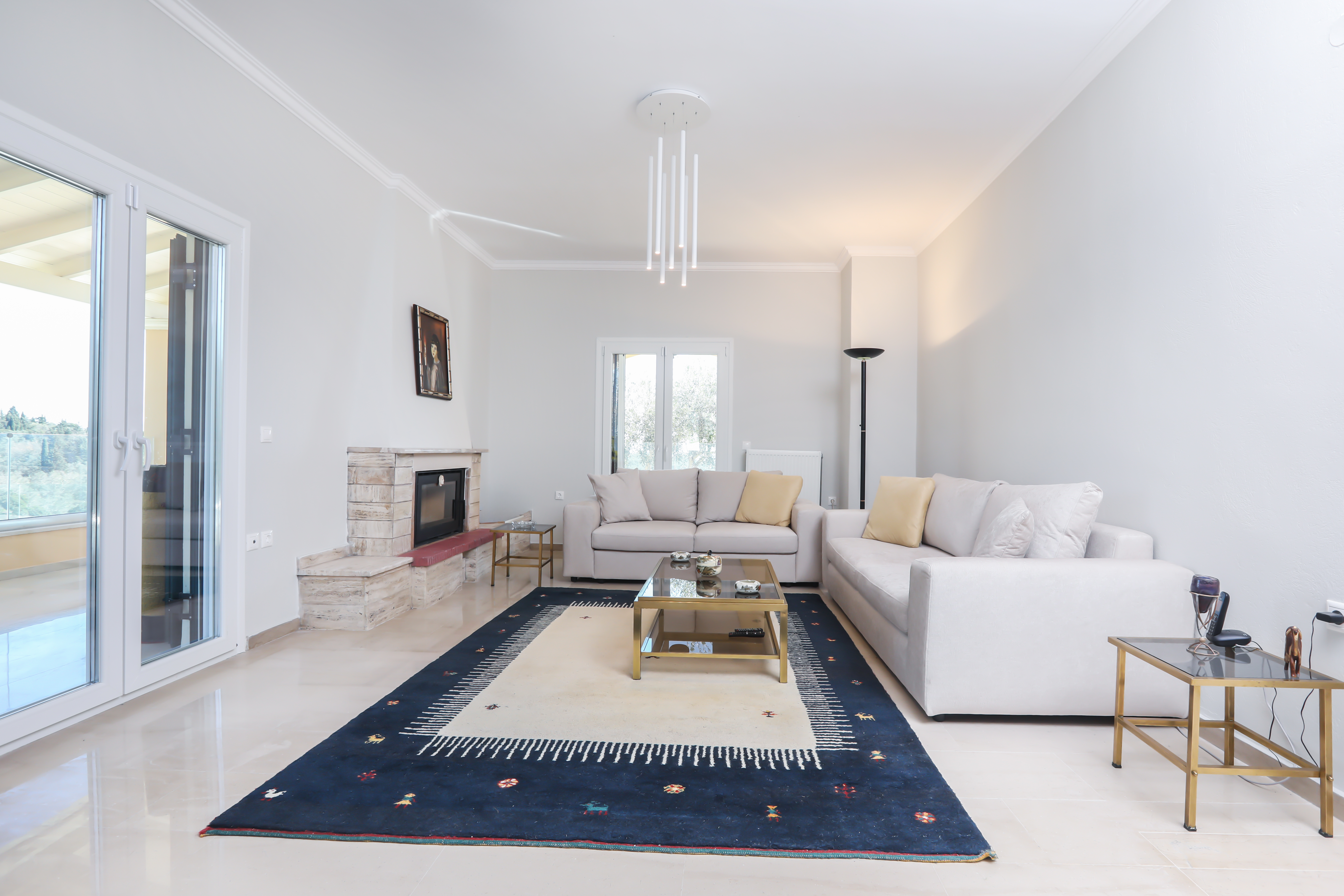 Listing photograph 5 of 13 of the house in Kato Korakiana, published by Roula Rouva Real Estate.