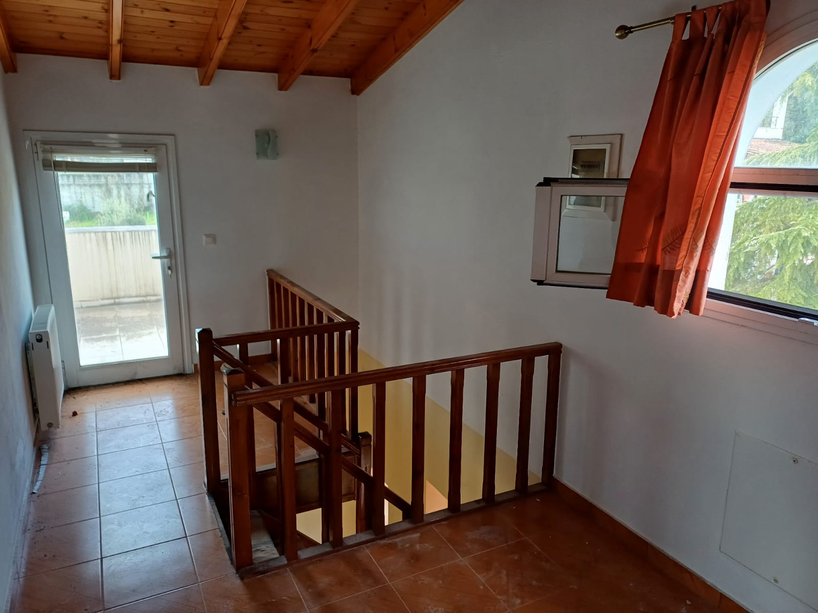 Listing photograph 6 of 12 of the house in Potamos, published by Roula Rouva Real Estate.
