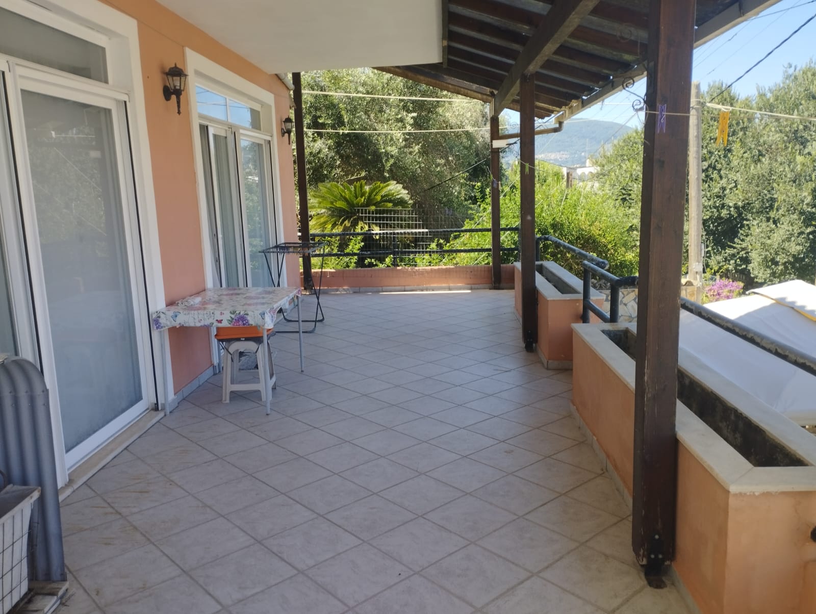 Listing photograph 8 of 10 of the house in Chrisiida, published by Roula Rouva Real Estate.