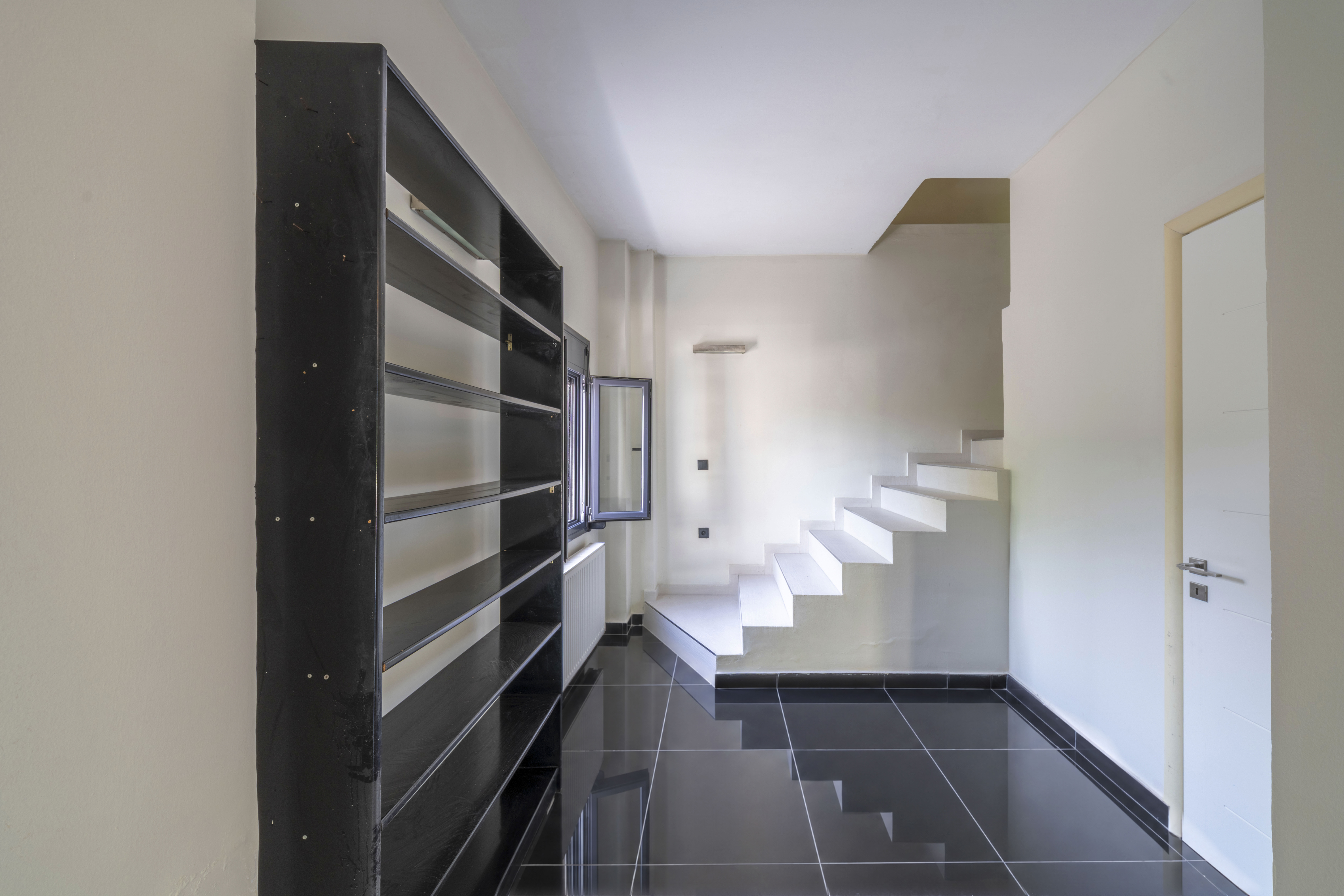 Listing photograph 5 of 14 of the house in Agia Eleni, published by Roula Rouva Real Estate.