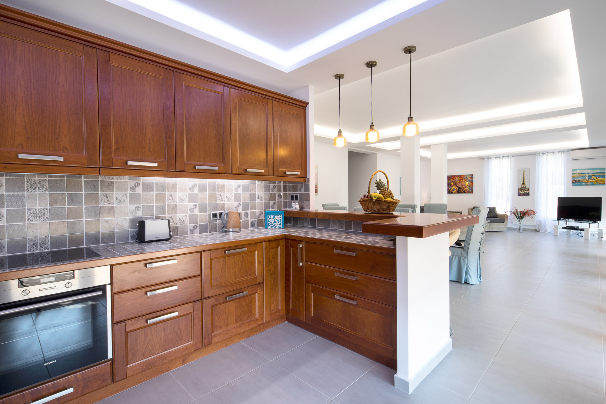 Listing photograph 10 of 11 of the house in Kontokali, published by Roula Rouva Real Estate.