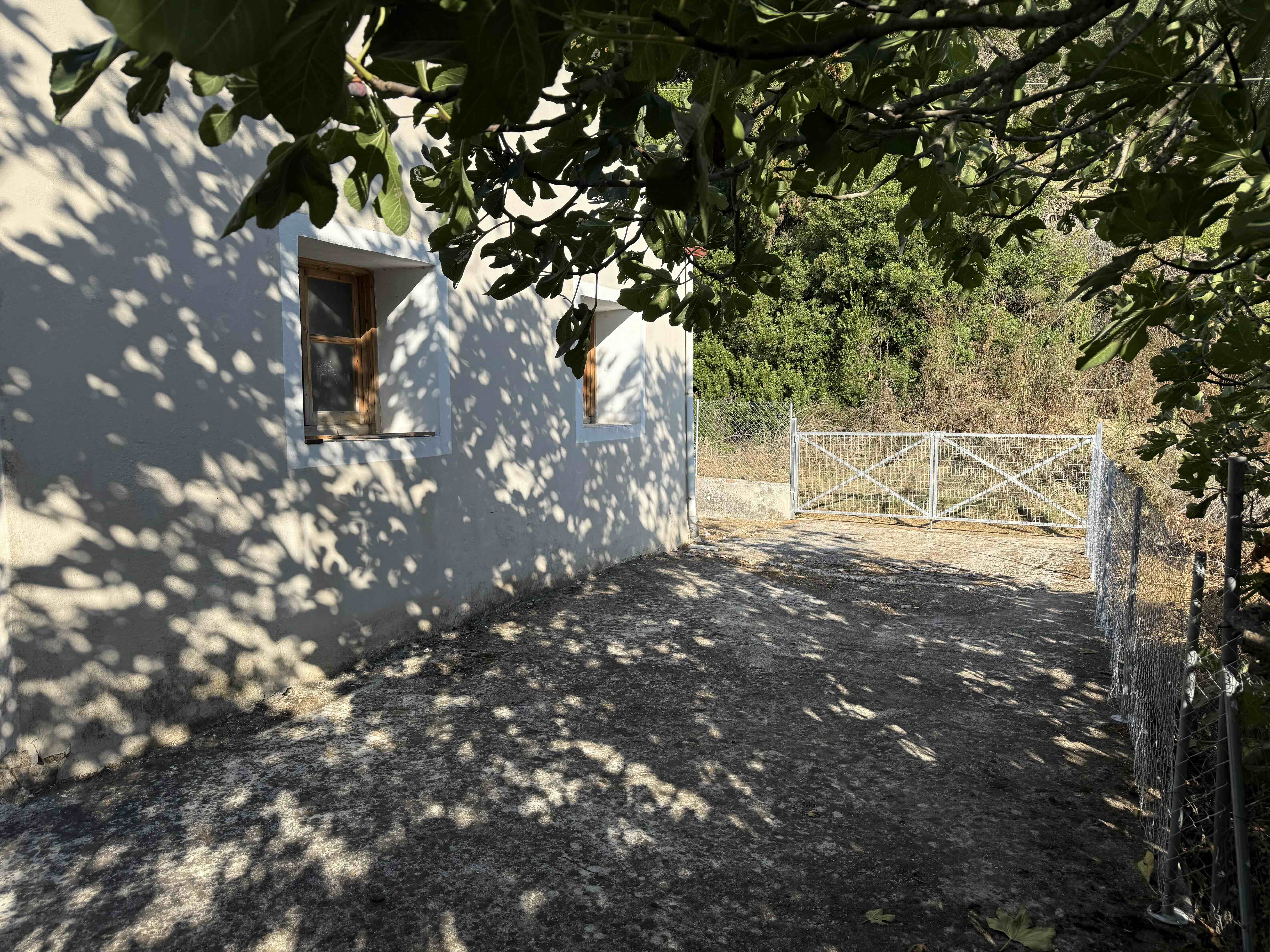 Listing photograph 9 of 9 of the house in Magoulades, published by Roula Rouva Real Estate.