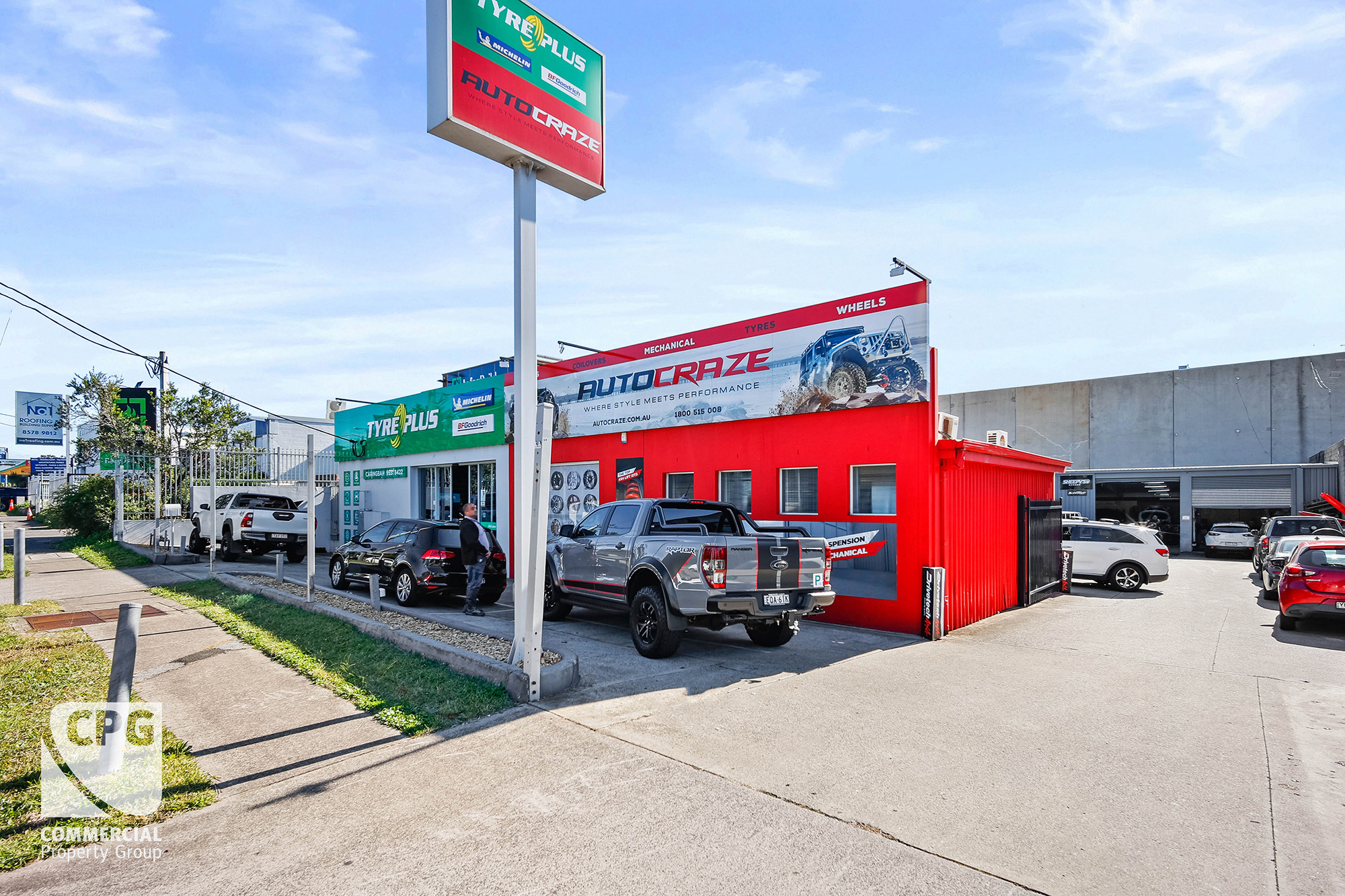 897m²* Industrial Showroom | High Exposure On Captain Cook Drive ...