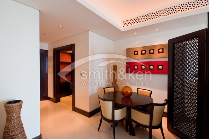 1816 - Burj Dubai Lake Hotel (The Address) - 928/9325/11/05/0041 (#014820)