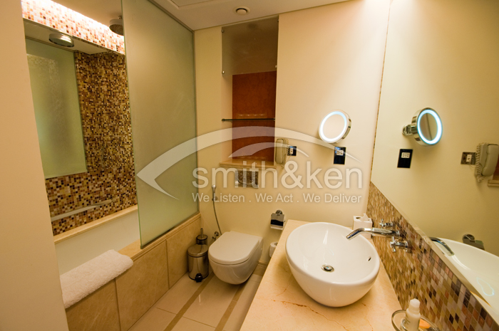 1816 - Burj Dubai Lake Hotel (The Address) - 928/9325/11/05/0041 (#014820)