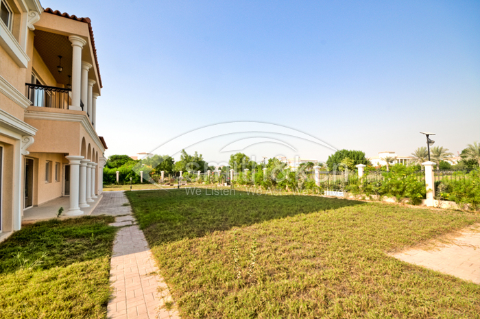 556 - Luxury Villa - 928/9331/11/10/0010 (#015976)