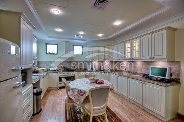 B27 - Palm Jumeirah - 928/9547/11/12/0023 (#016791)