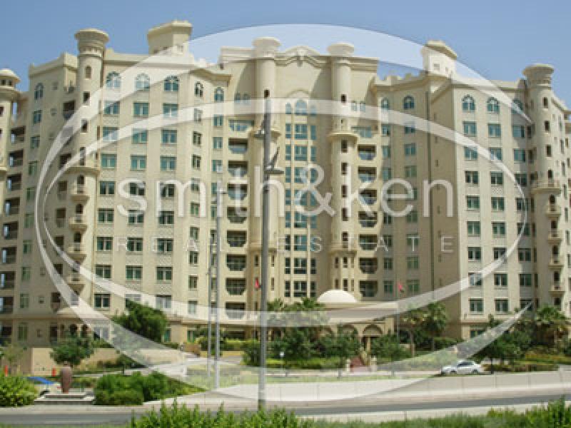 2 Bedrooms Palm Jumeirah Apartment for Lease