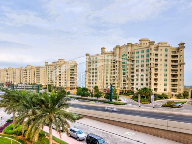 3 Bedrooms Palm Jumeirah Apartment for Lease