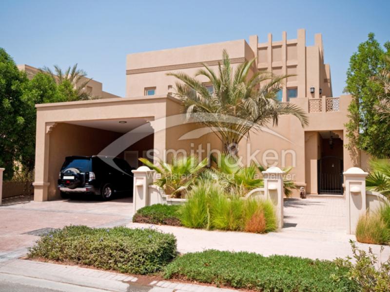 5 Bedrooms Arabian Ranches Villa for Sale