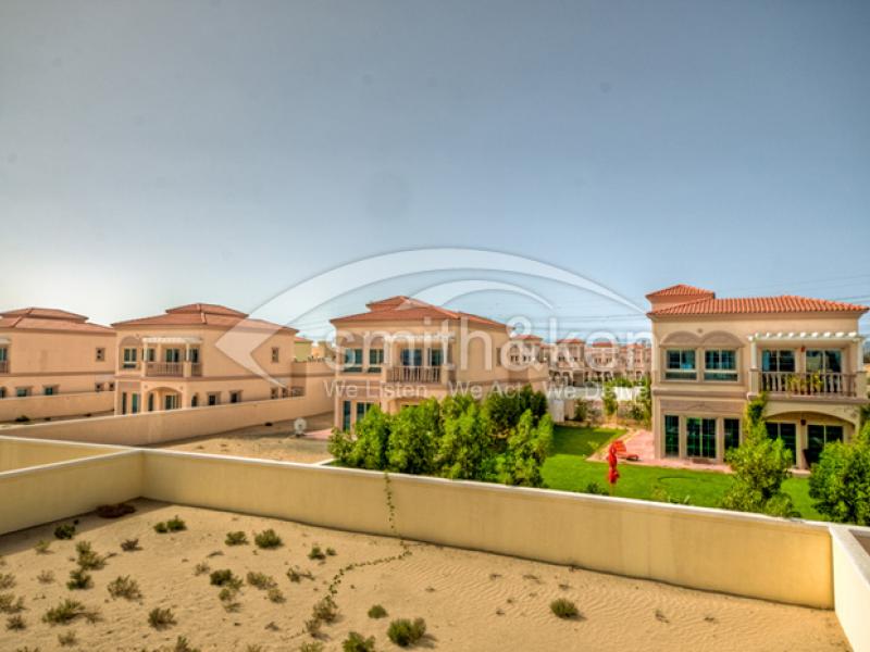 2 Bedrooms Jumeirah Village Villa for Sale