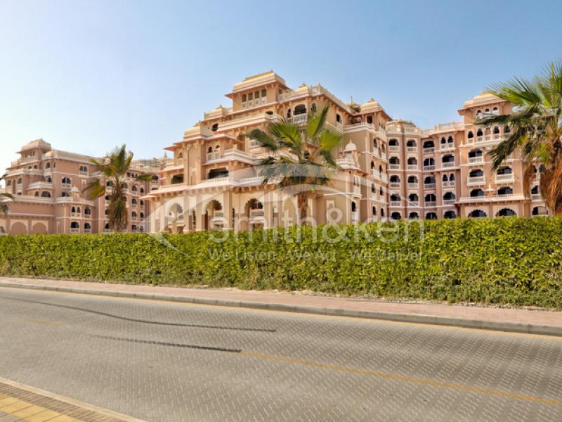2 Bedrooms Palm Jumeirah Apartment for Sale