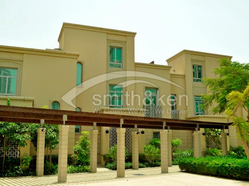 3 Bedrooms Dubai Marina Villa for Lease