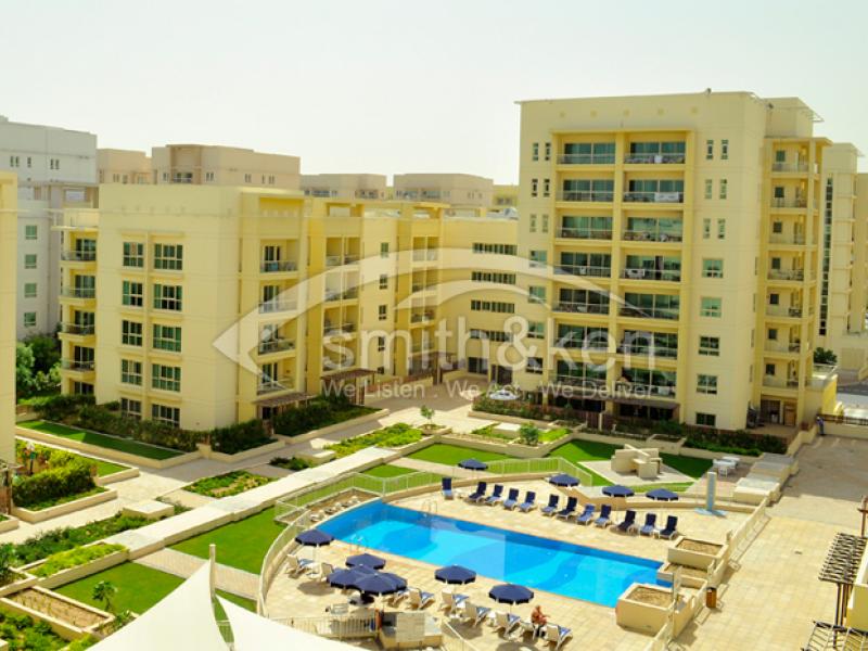 2 Bedrooms The Greens Apartment for Sale
