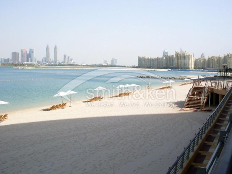 3 Bedrooms Palm Jumeirah Apartment for Sale