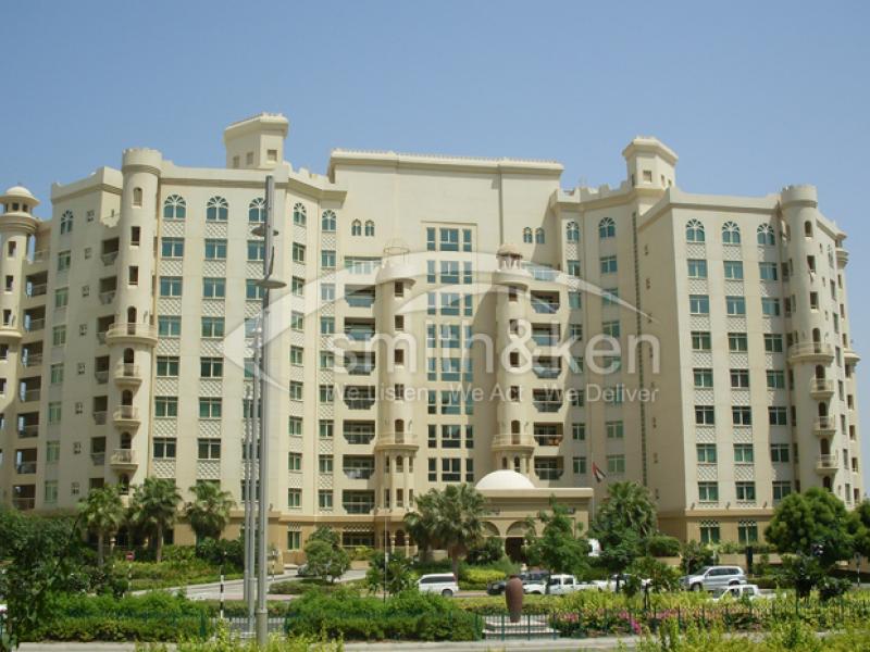3 Bedrooms Palm Jumeirah Apartment for Lease