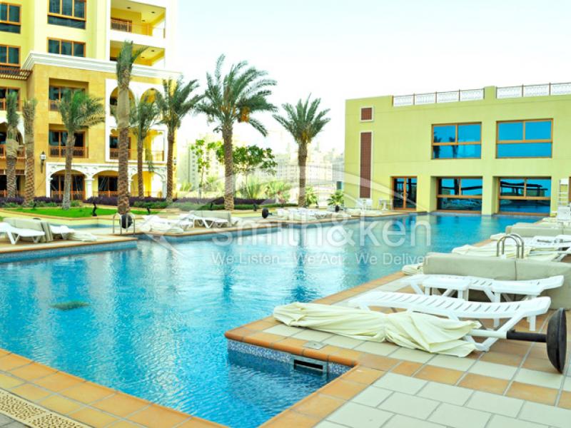 2 Bedrooms Palm Jumeirah Apartment for Lease