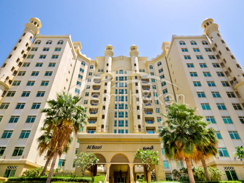 3 Bedrooms Palm Jumeirah Apartment for Lease