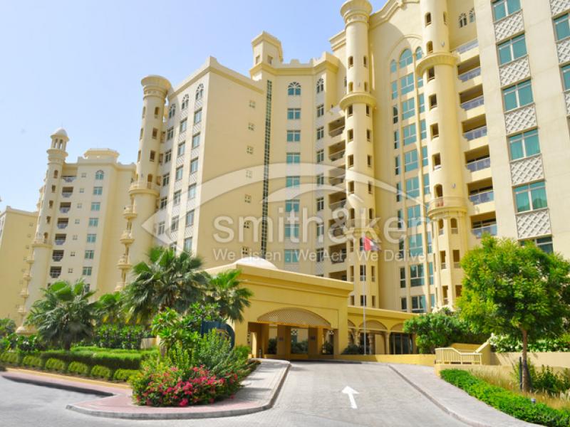 3 Bedrooms Palm Jumeirah Apartment for Lease
