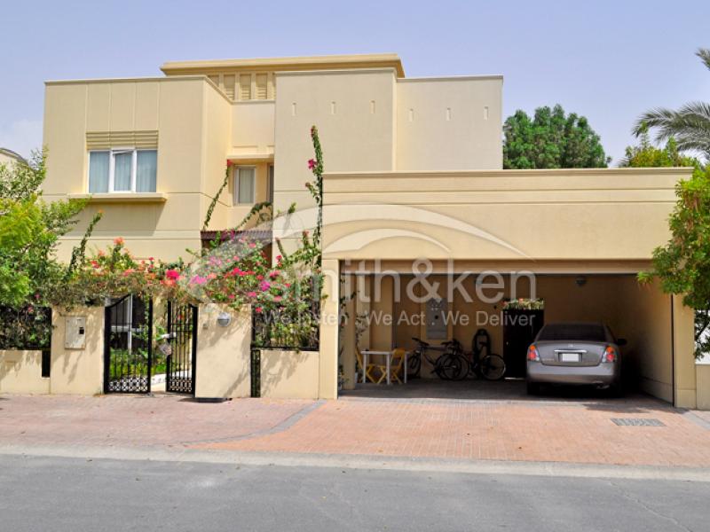 5 Bedrooms The Meadows Villa for Lease