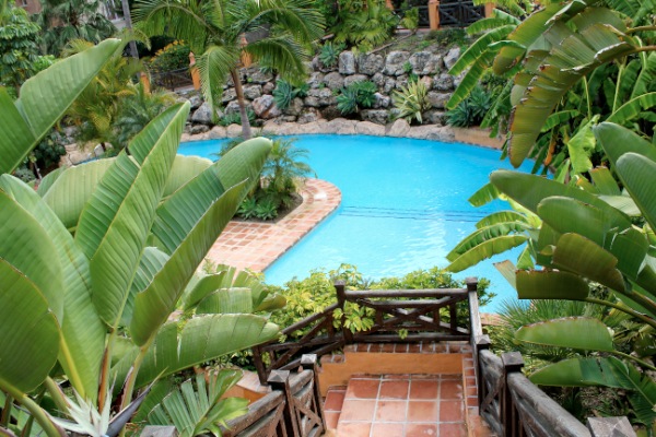 Los Flamingos Apartments