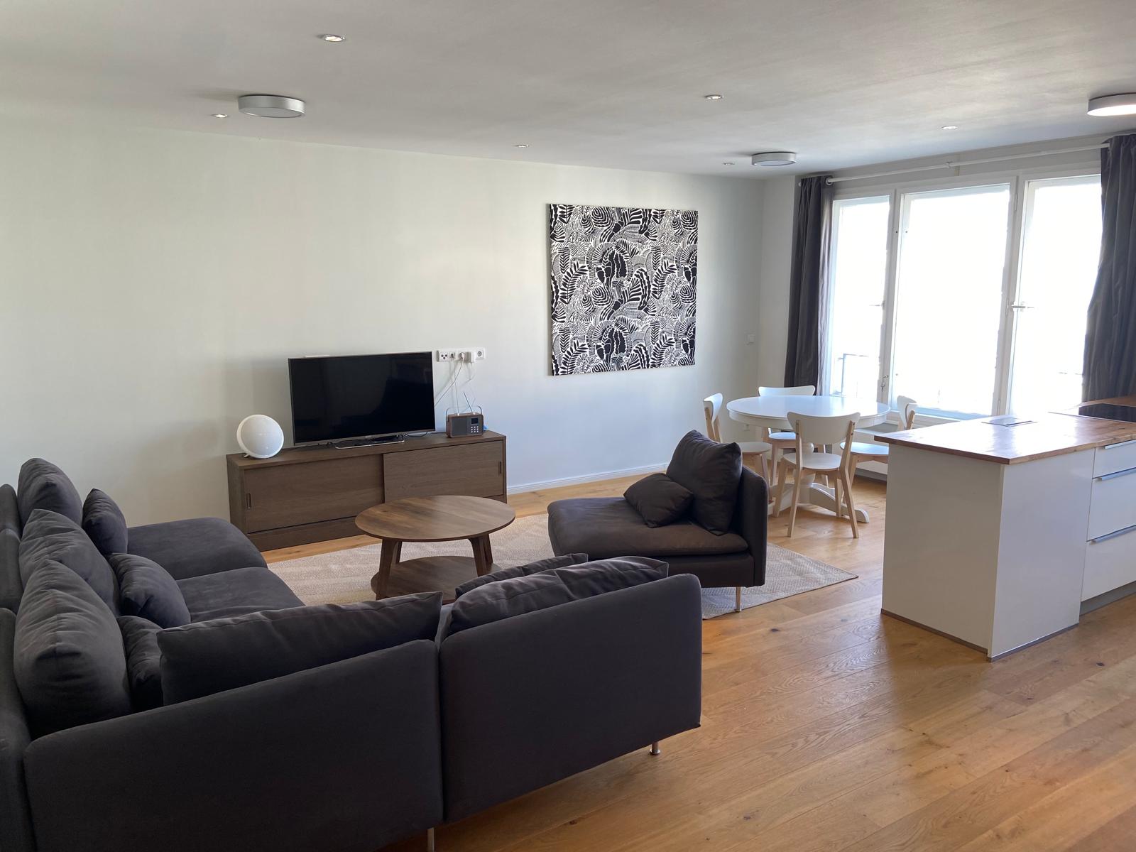 RB171: Kantstr. 123, 10625 Berlin