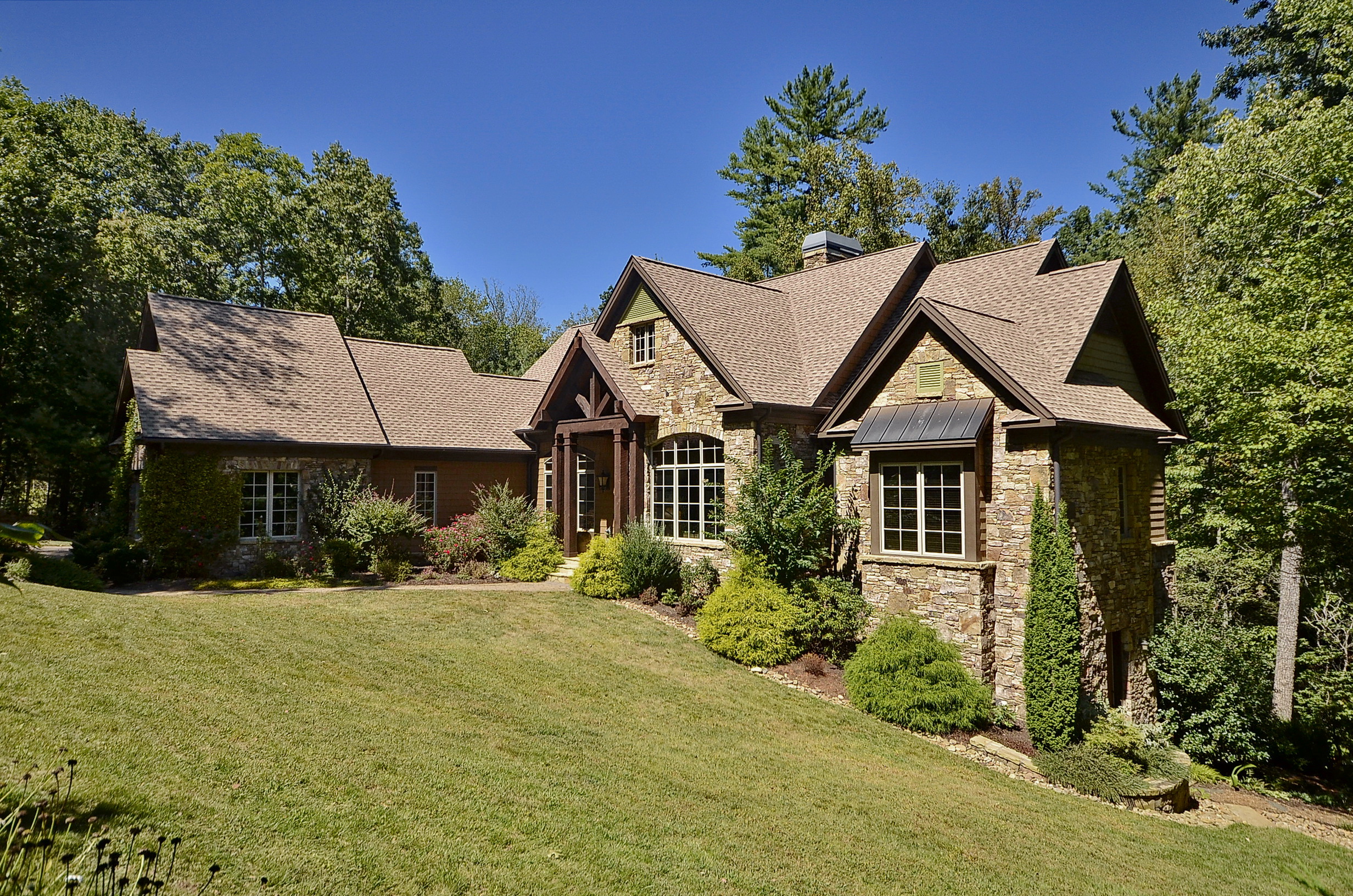 Property Details for Walnut Cove Real Estate