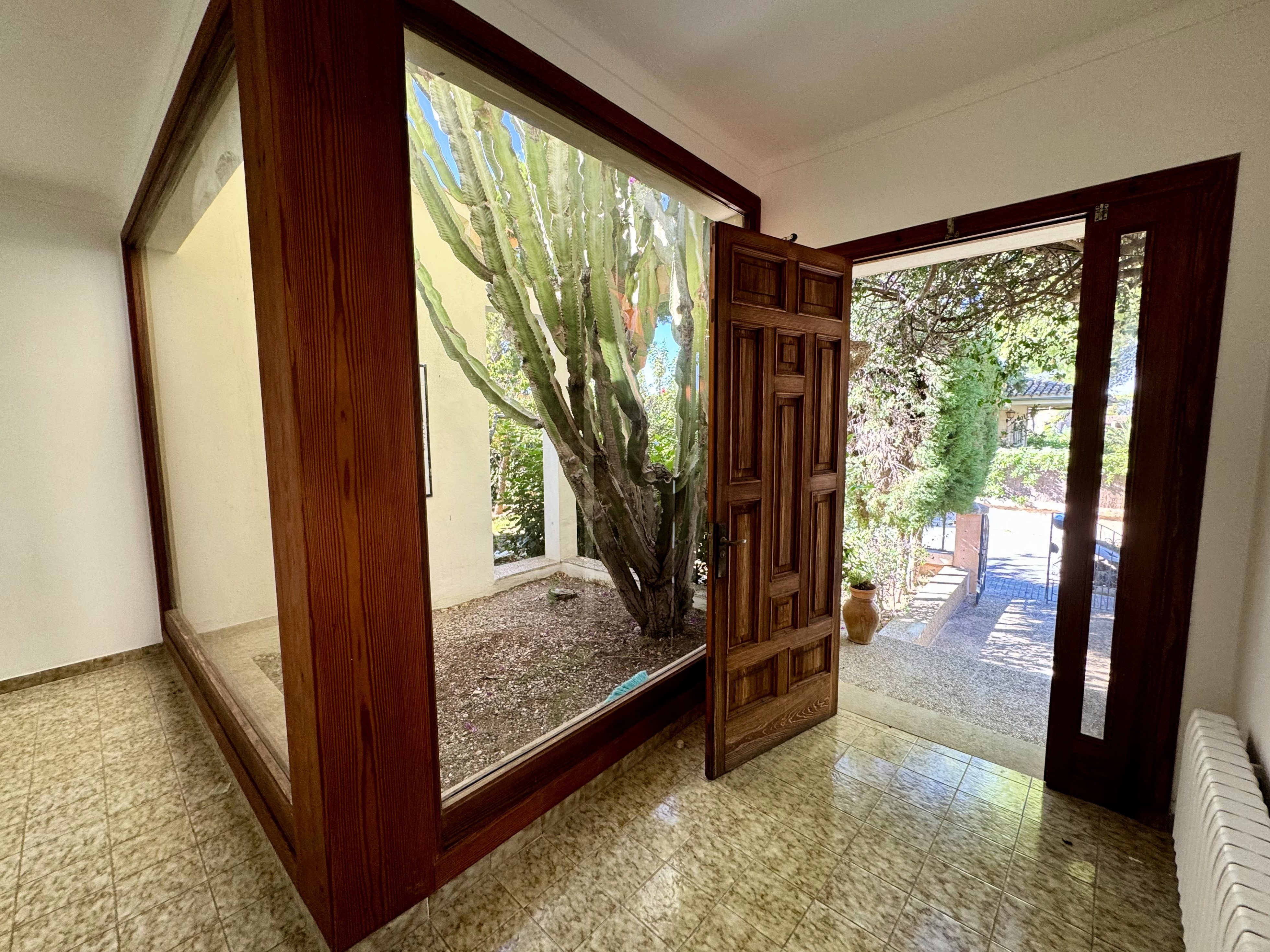 Property Image 4 Property Image 4