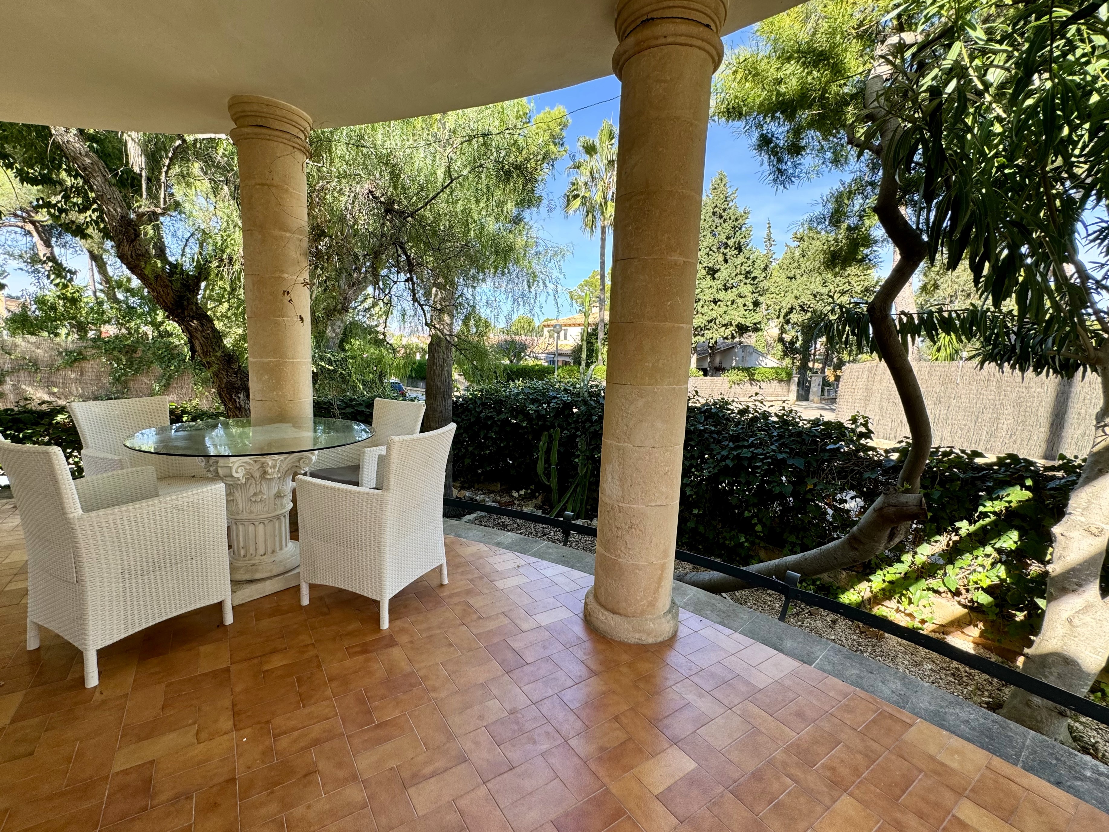 Property Image 3 Property Image 3