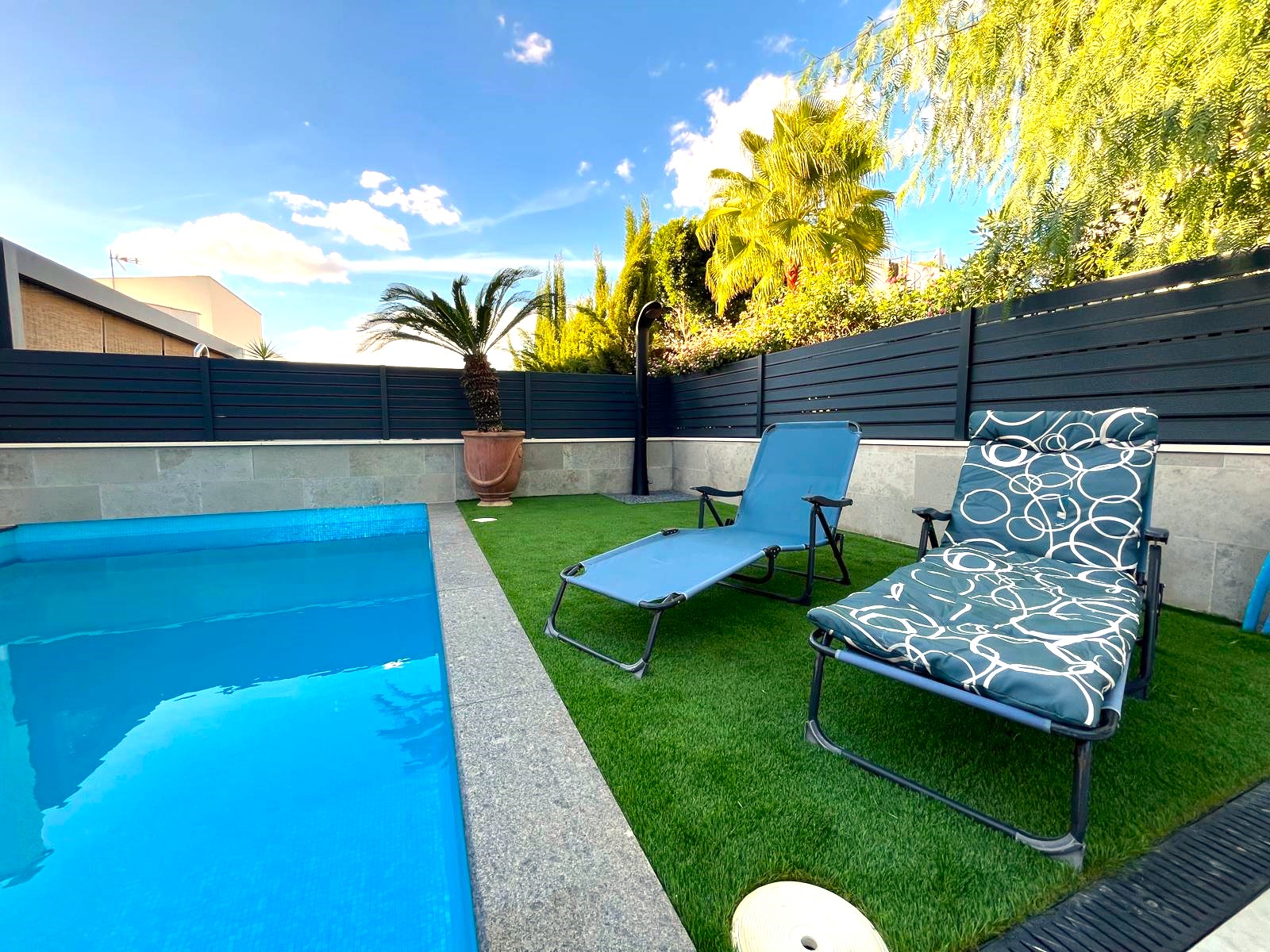 Property Image 4 Property Image 4