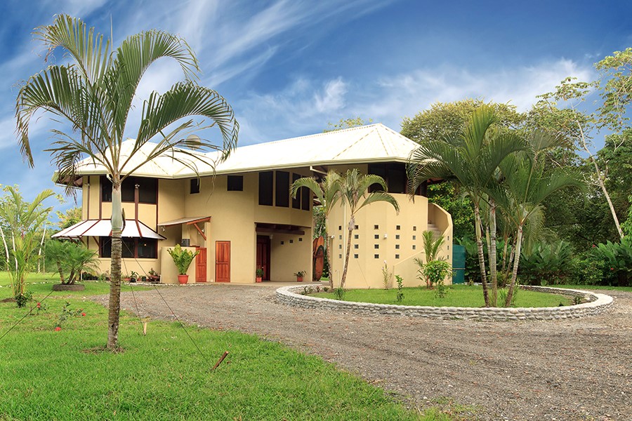 4 bed Single Family Homes For Sale in Puntarenas, Puntarenas - thumb 4