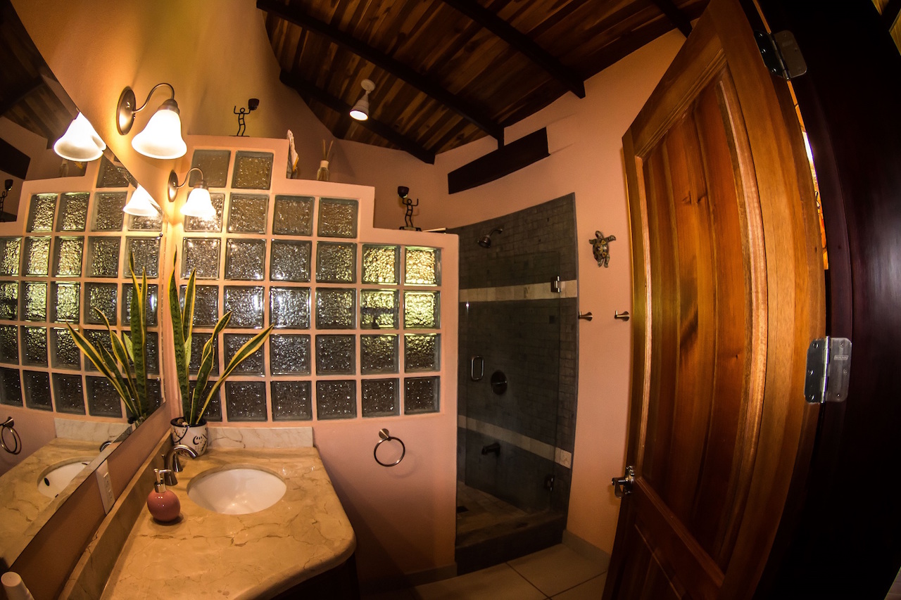 4 bed Single Family Homes For Sale in Puntarenas, Puntarenas - thumb 14