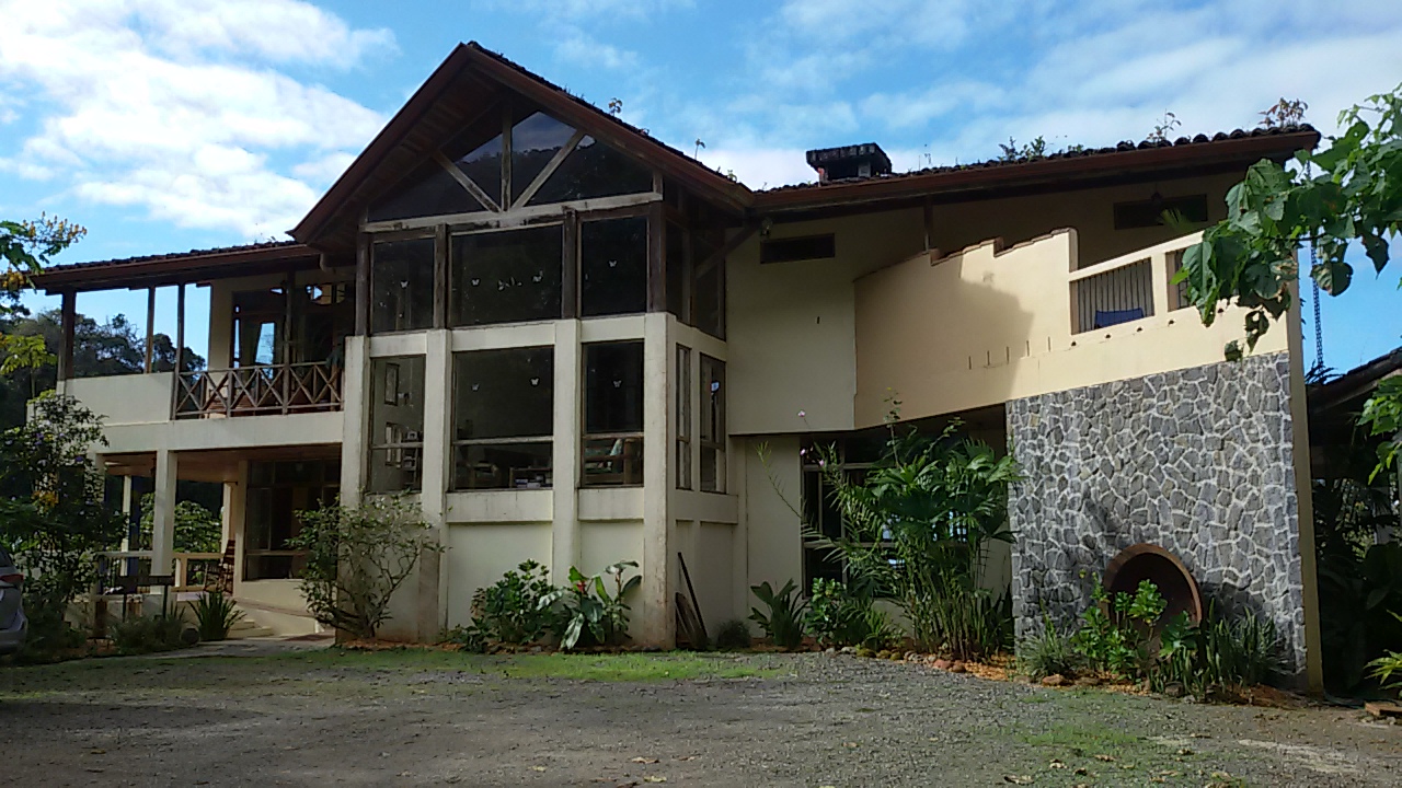 8 bed Single Family Homes For Sale in Dominical, Puntarenas - thumb 10