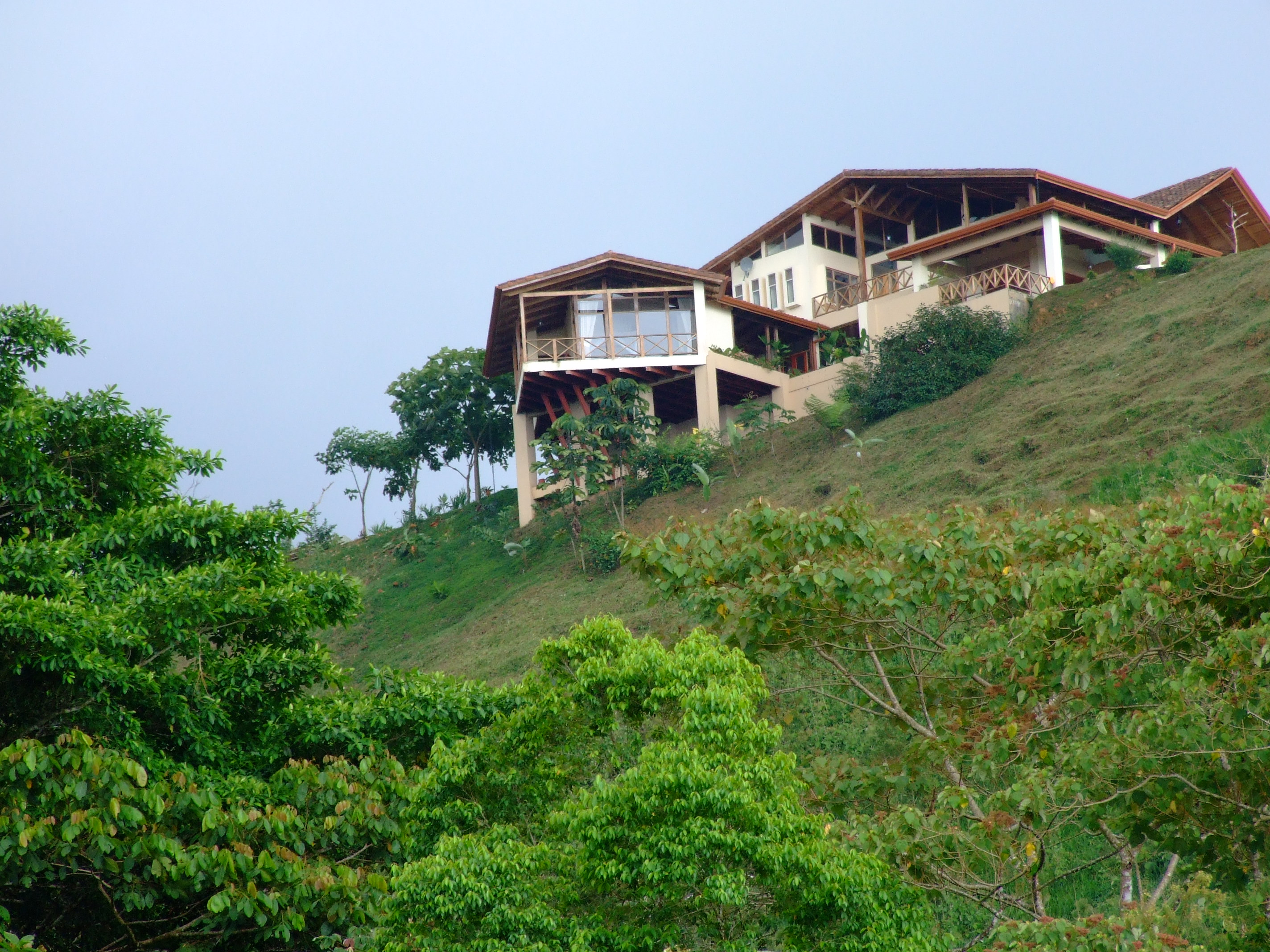 8 bed Single Family Homes For Sale in Dominical, Puntarenas - thumb 4
