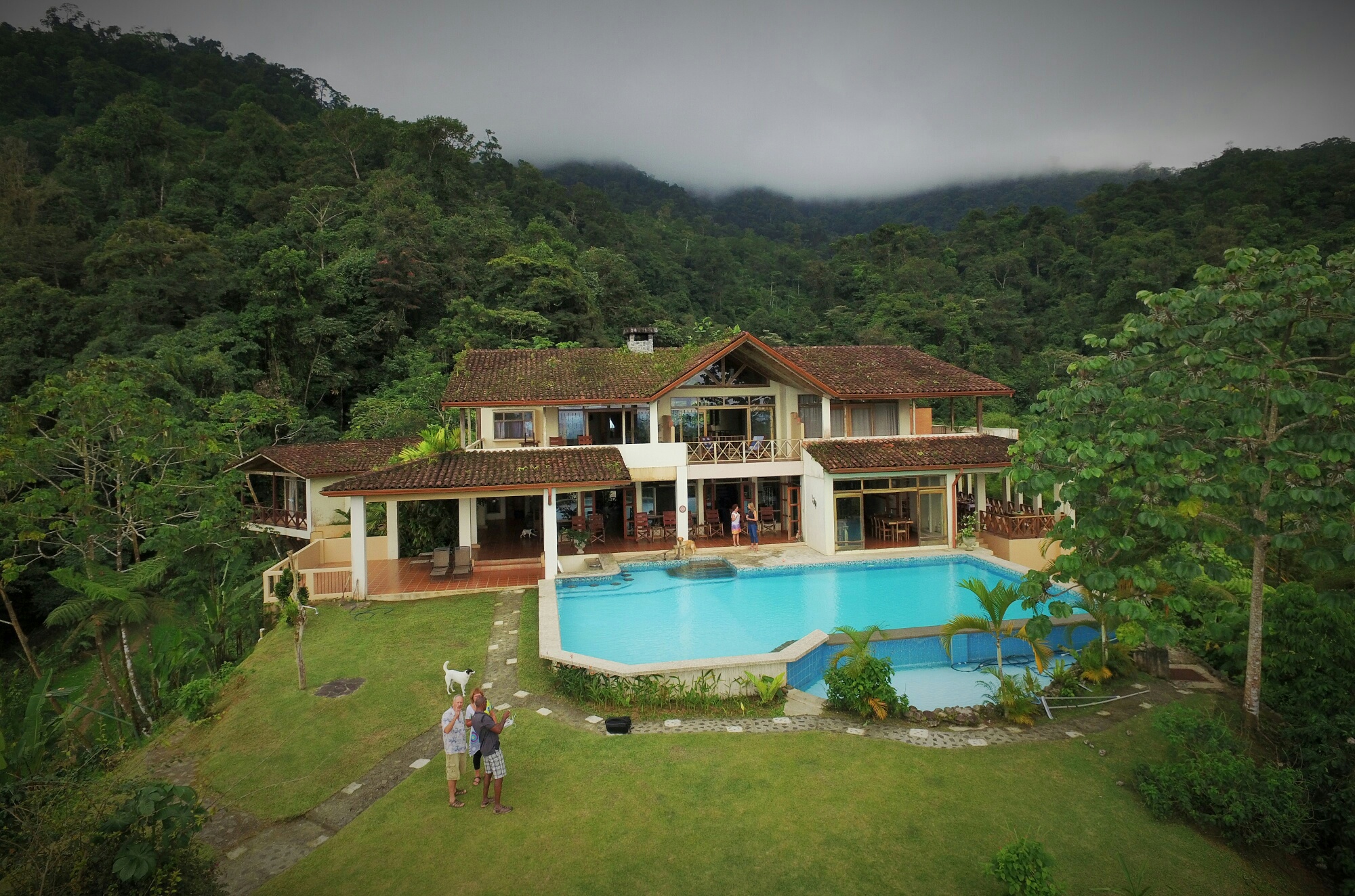 8 bed Single Family Homes For Sale in Dominical, Puntarenas - thumb 2