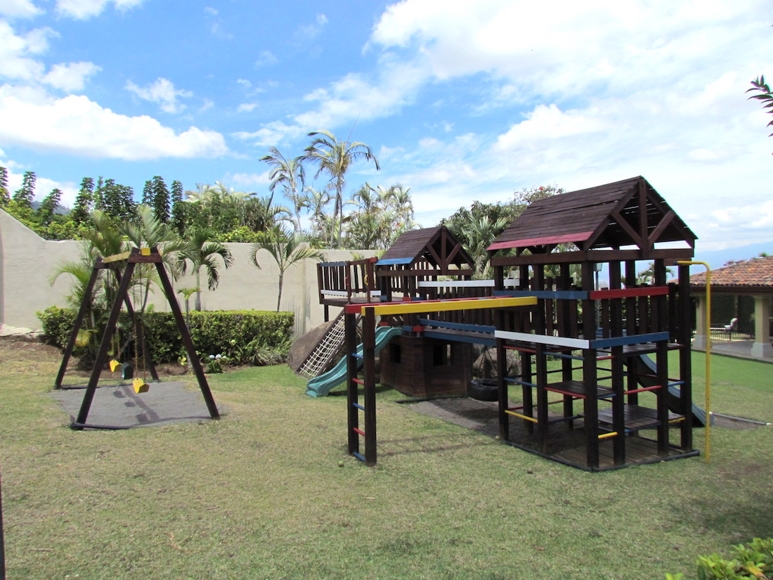 3 bed Condo For Sale in Escazu, San Jose - thumb 28