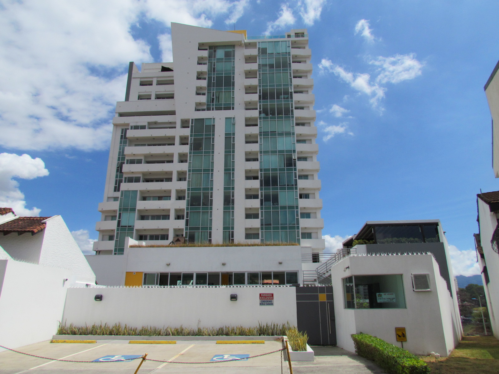 2 bed Apartment For Sale in Sabana Norte, San Jose - thumb 1