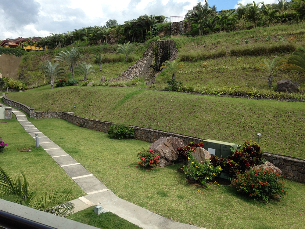 2 bed Apartment For Sale in Santa Ana, San Jose - thumb 7