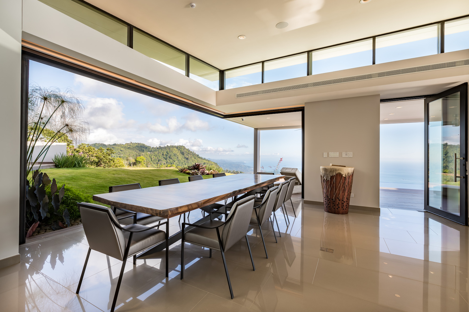 4 bed Single Family Homes For Sale in Dominical, Puntarenas - thumb 11